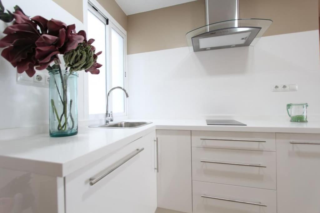 Apartamento Cuarzo Sevilla Kültér fotó