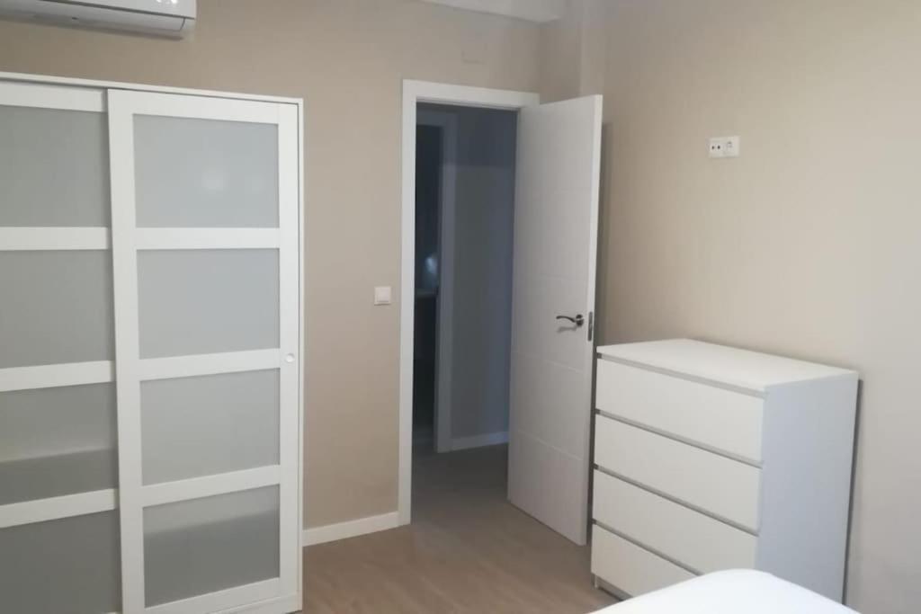 Apartamento Cuarzo Sevilla Kültér fotó
