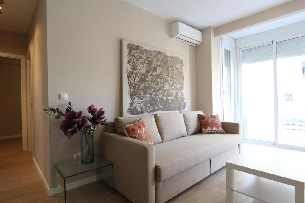 Apartamento Cuarzo Sevilla Kültér fotó